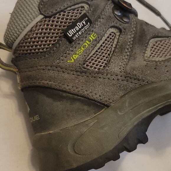 Boy's vasque hiking boots size 2M - Picture 9 of 9